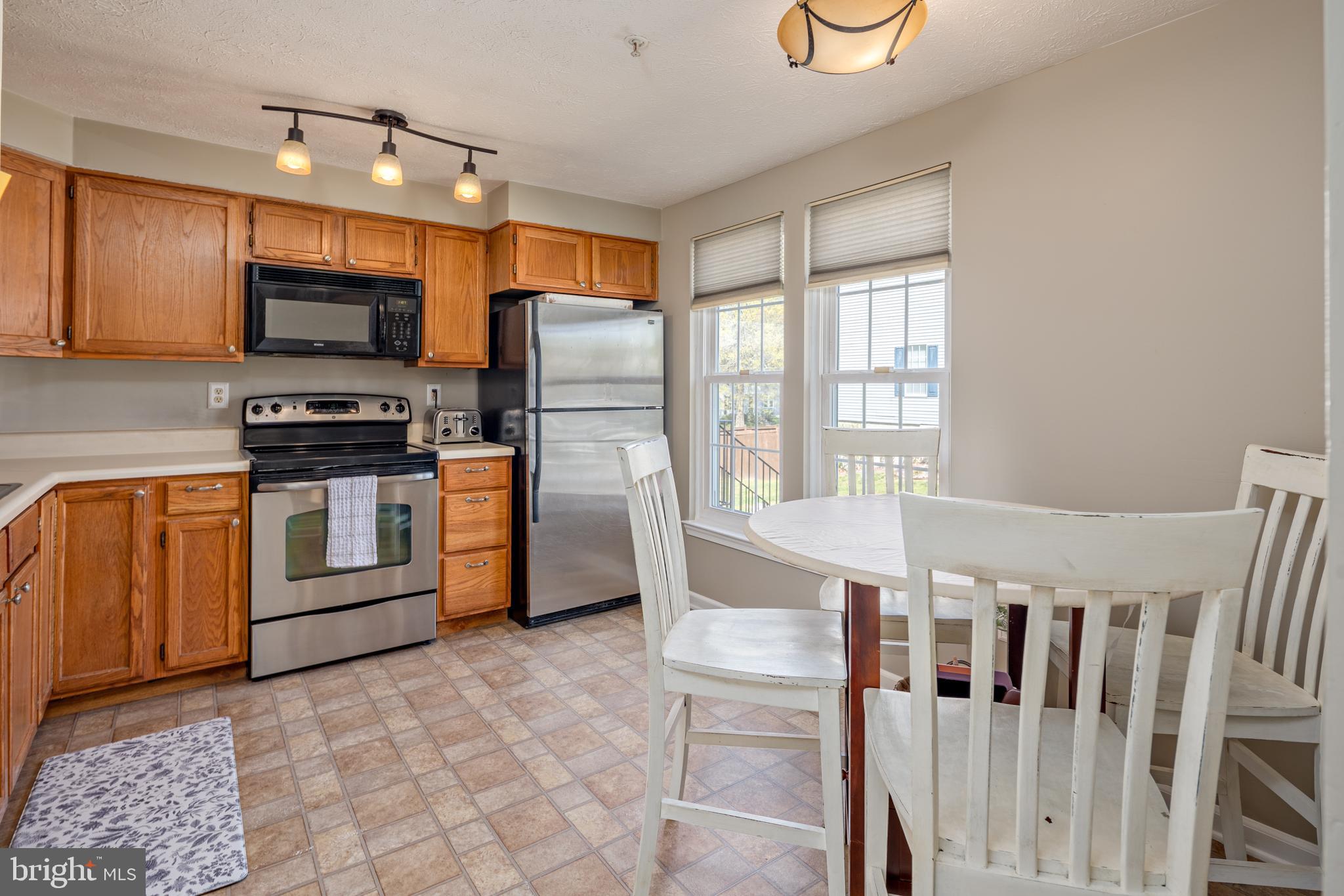 CHESAPEAKE LIGHTHOUSE - Residential