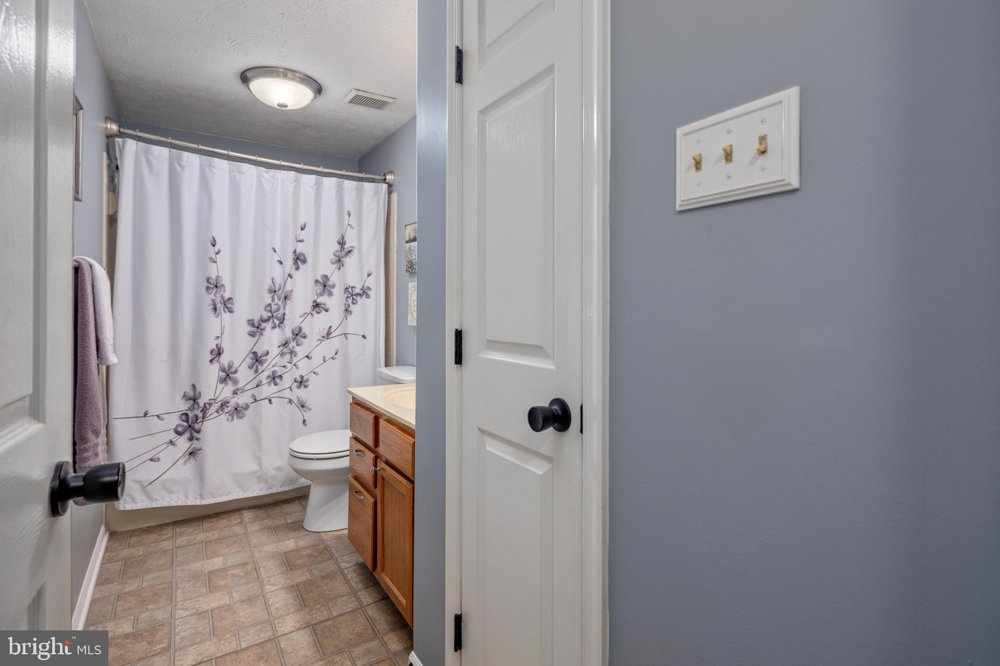CHESAPEAKE LIGHTHOUSE - Residential