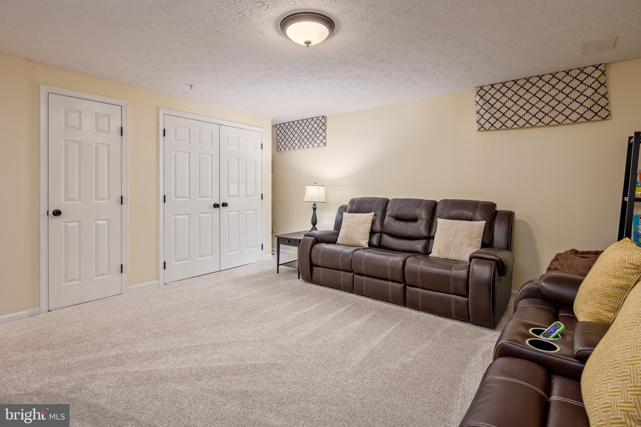 CHESAPEAKE LIGHTHOUSE - Residential