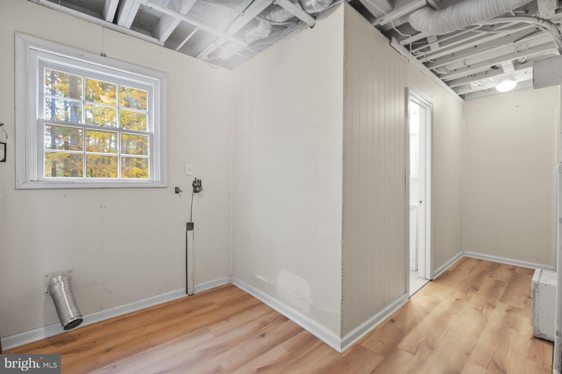 ESSEX SOUTH - Residential