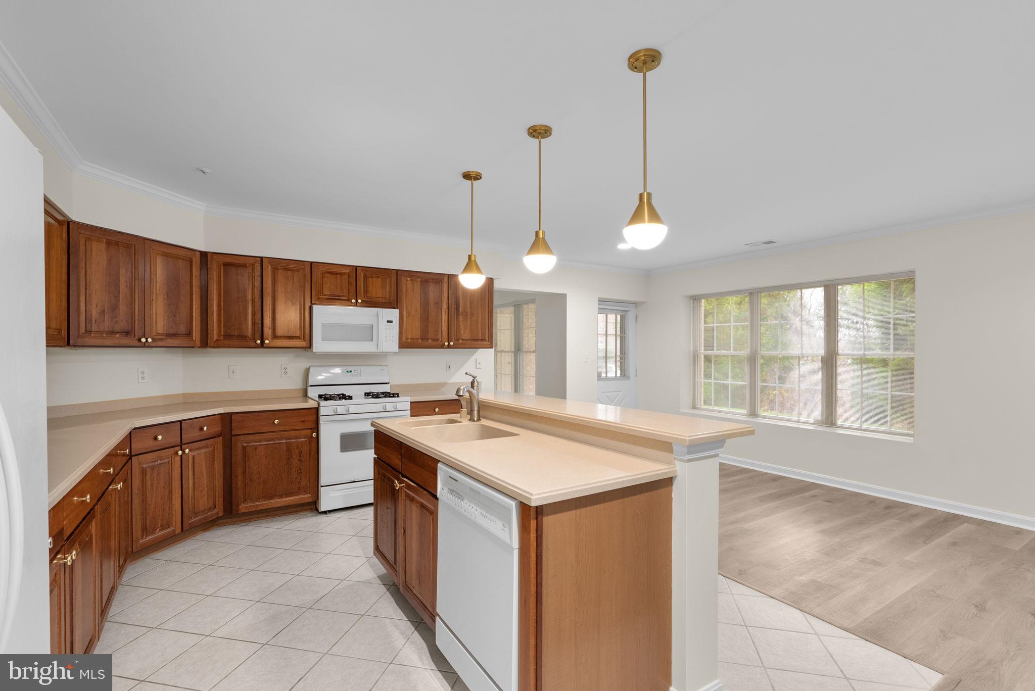 641 STRAFFAN DRIVE 102