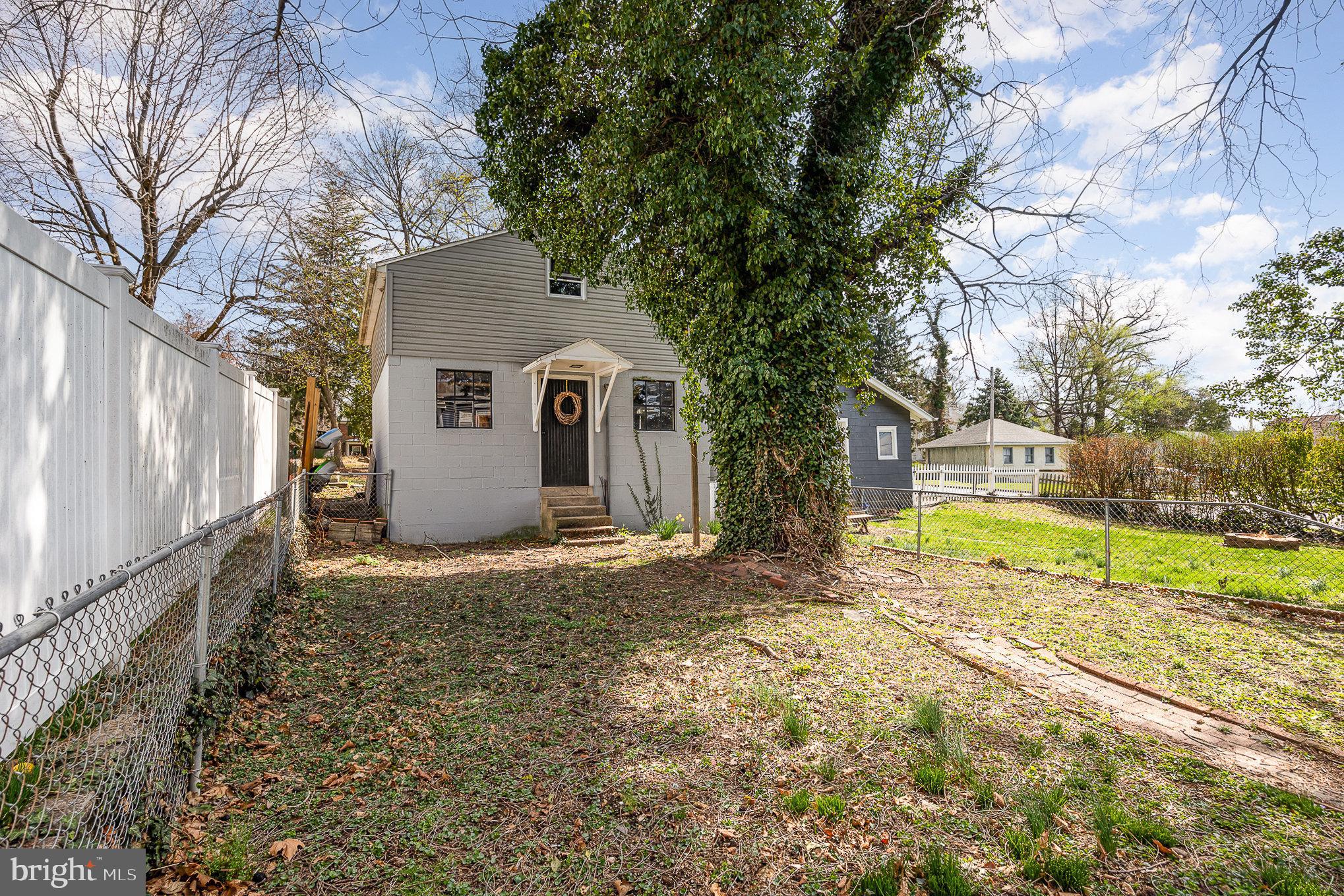 CAMP HILL BOROUGH - Residential