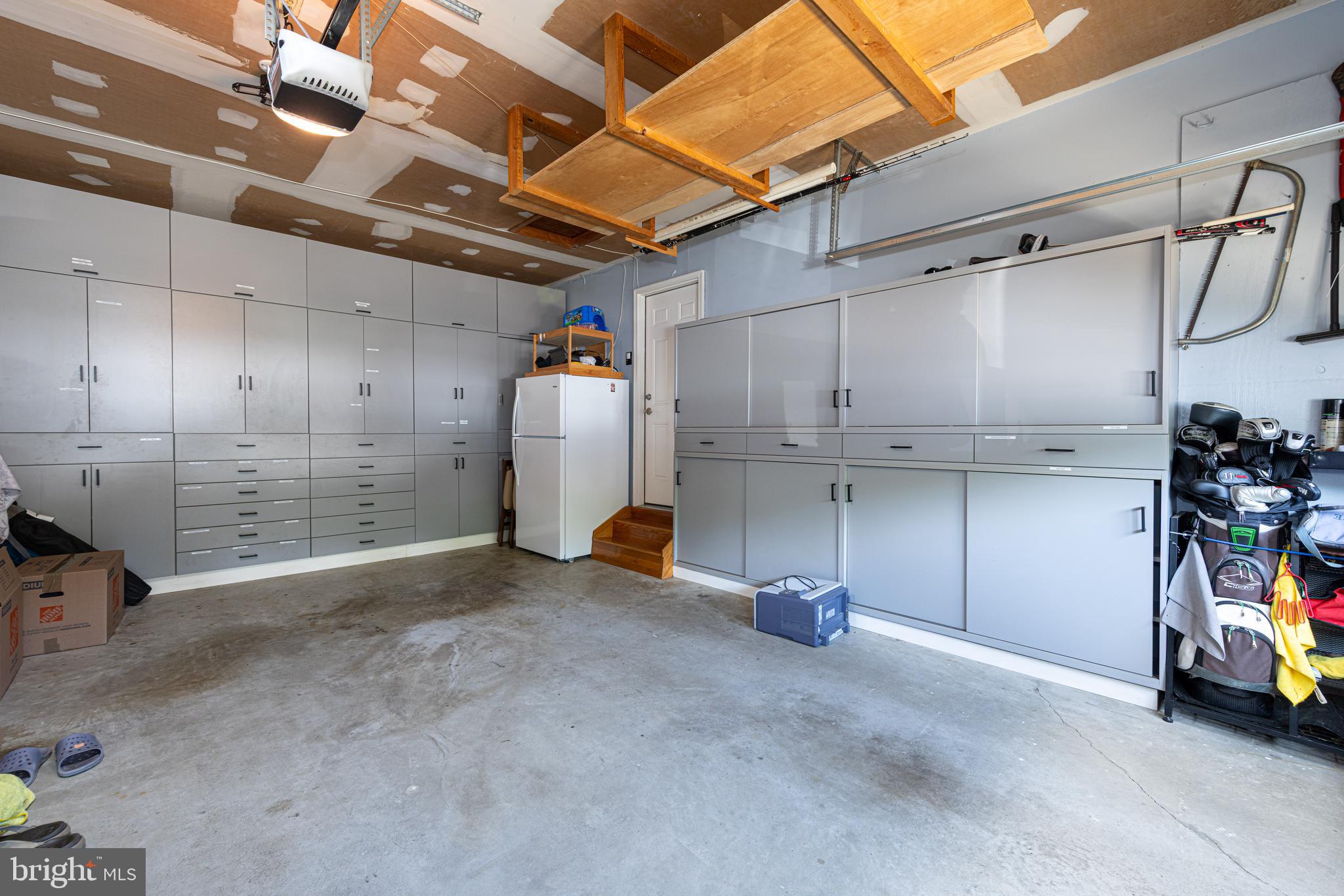 TRIPLE RIDGE - Residential