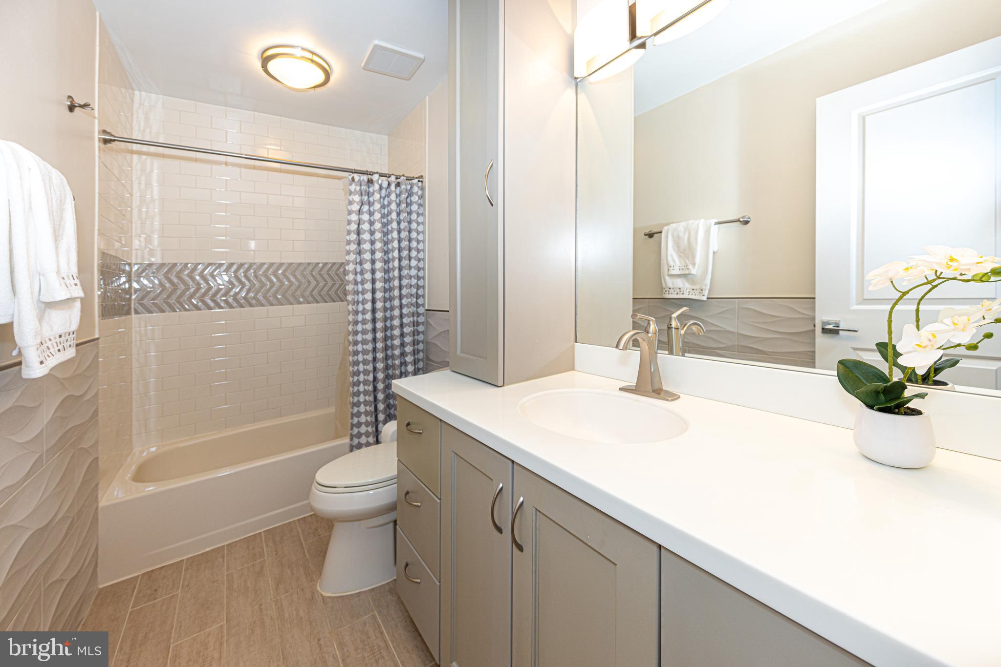 TRIPLE RIDGE - Residential