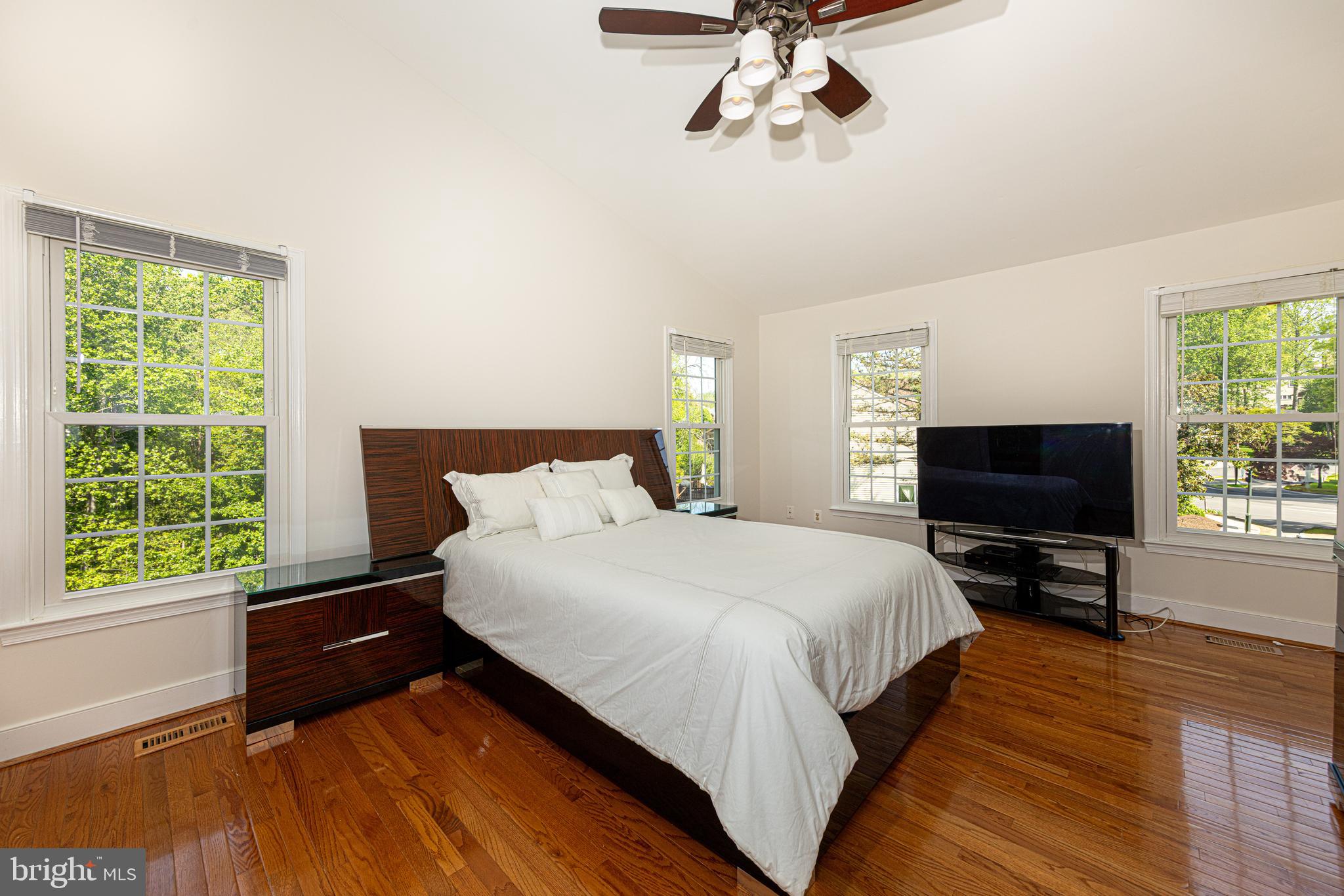 TRIPLE RIDGE - Residential