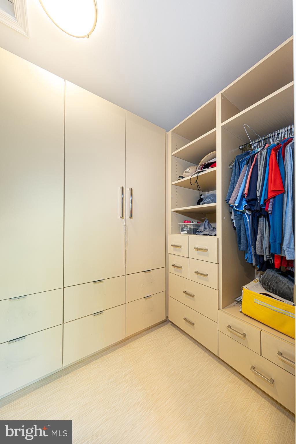 TRIPLE RIDGE - Residential