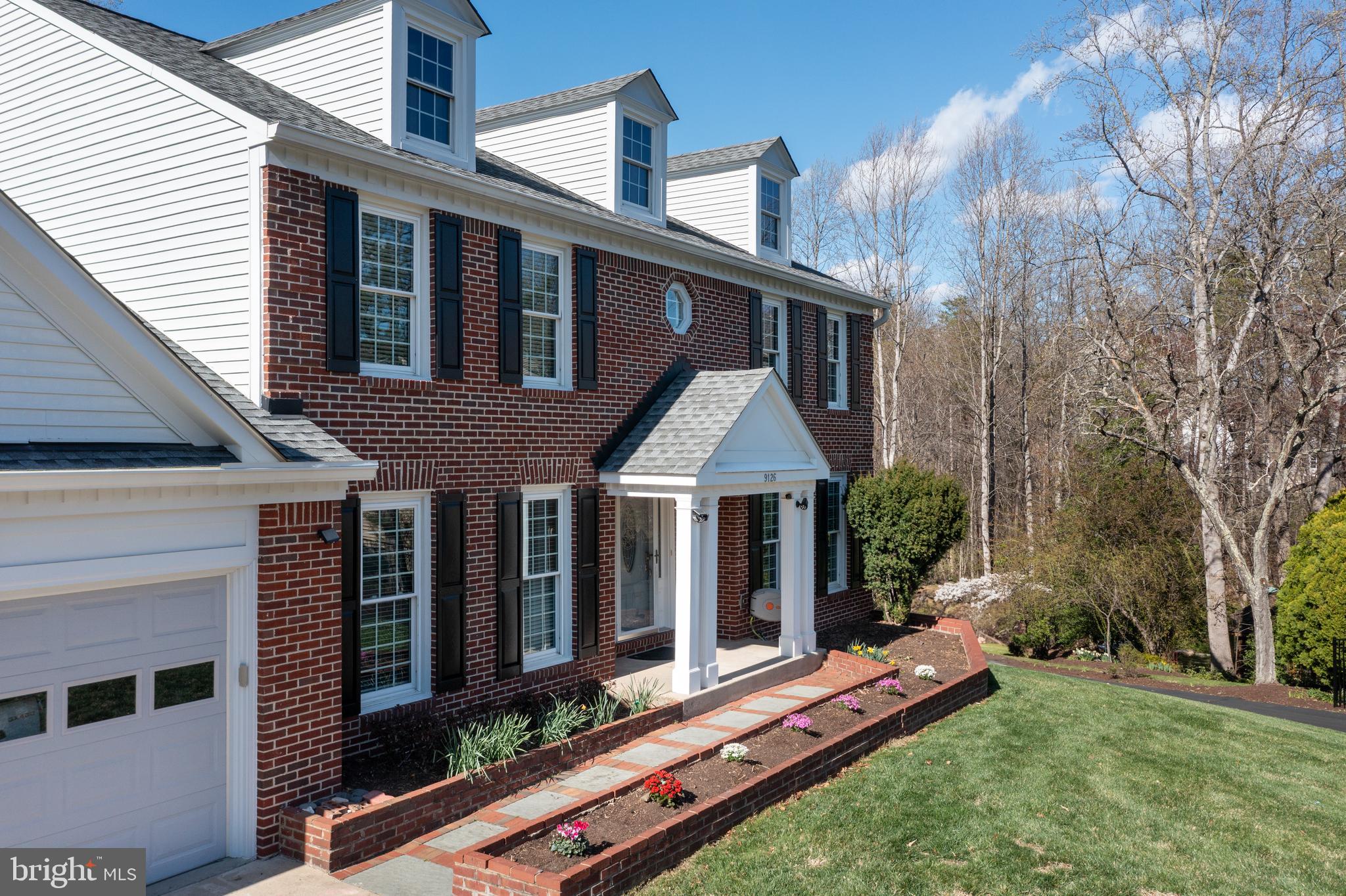 TRIPLE RIDGE - Residential