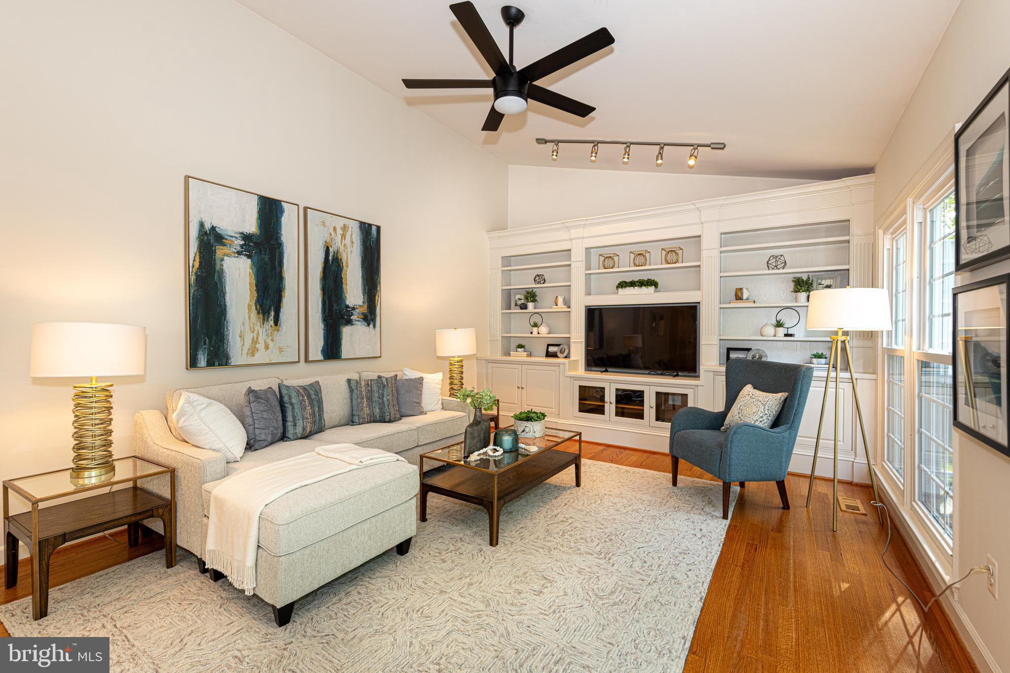 TRIPLE RIDGE - Residential