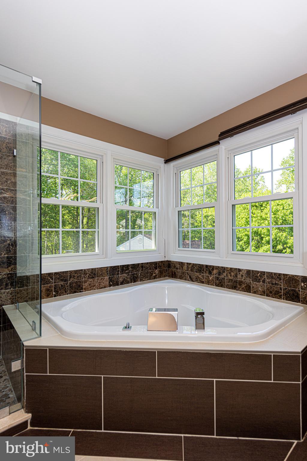 TRIPLE RIDGE - Residential