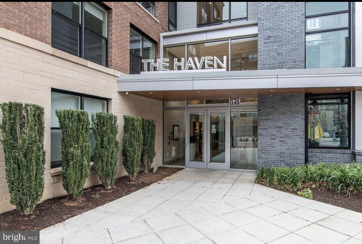 145 RIVERHAVEN DR 518