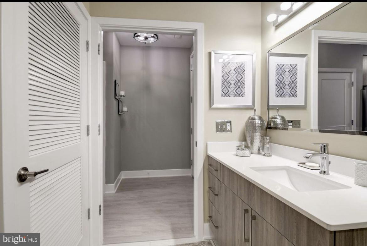 145 RIVERHAVEN DR 518