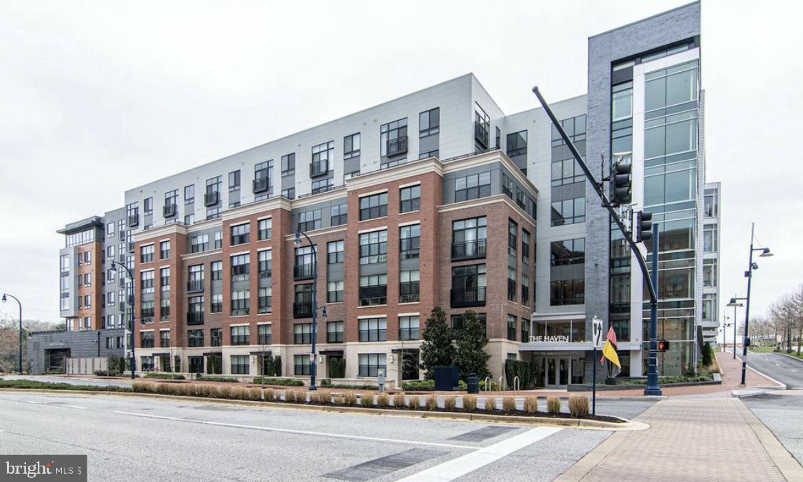 145 RIVERHAVEN DR 518