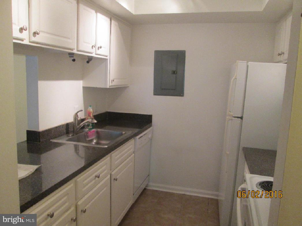 FLOWER HILL - Residential Lease