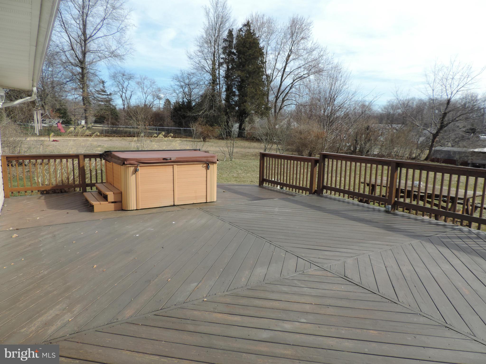 ABERDEEN HILLS - Residential