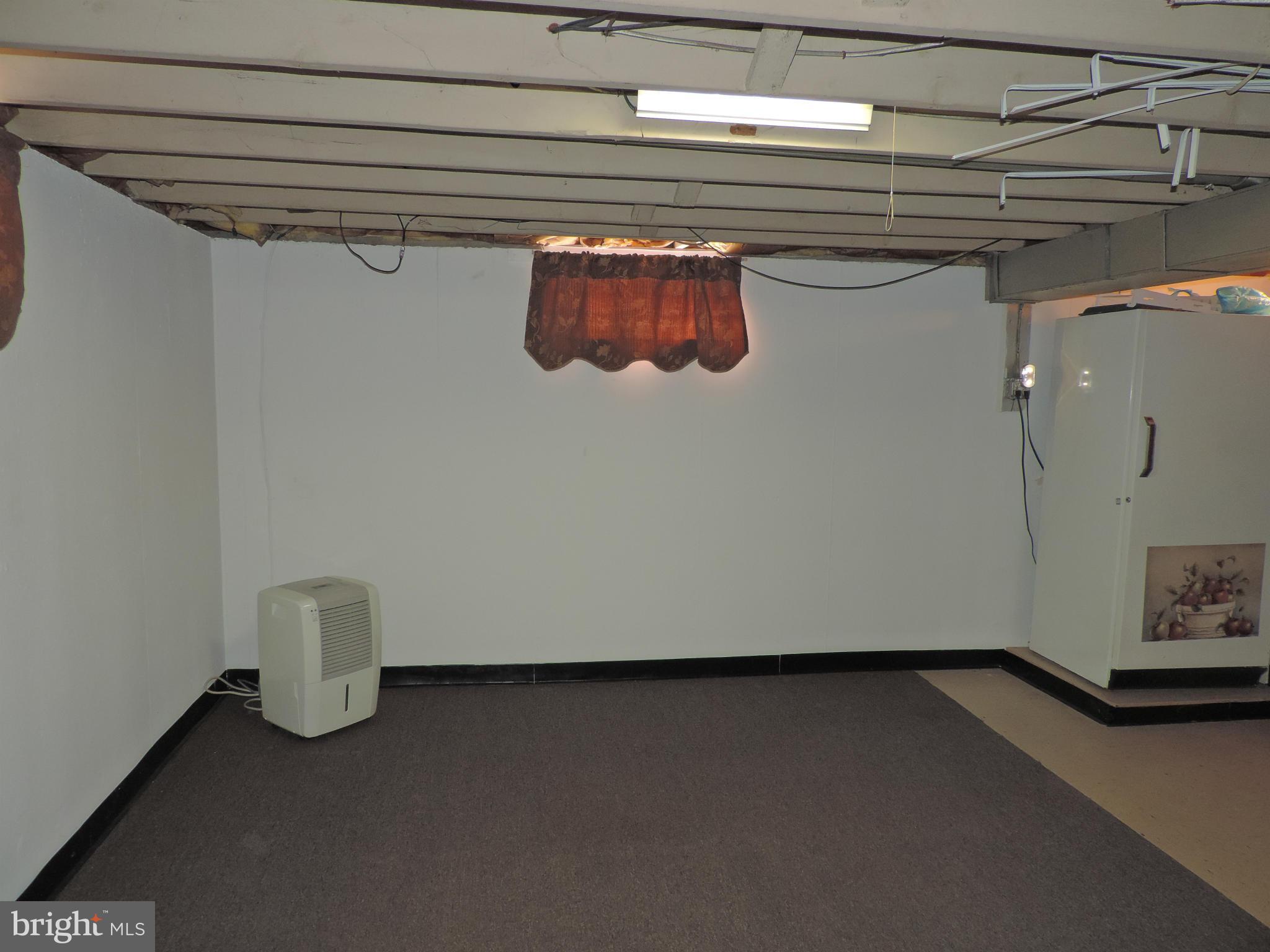 ABERDEEN HILLS - Residential