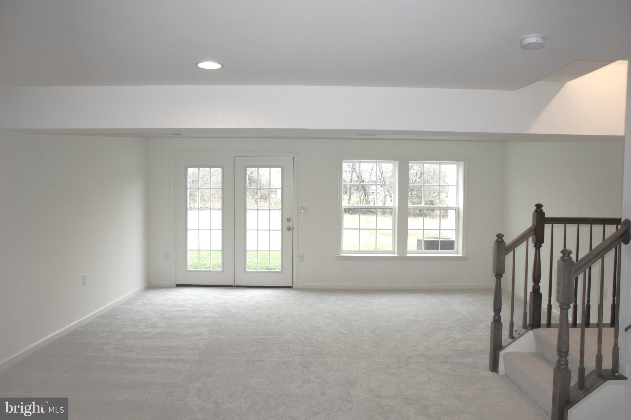 FREEDOM MANOR - Residential Lease