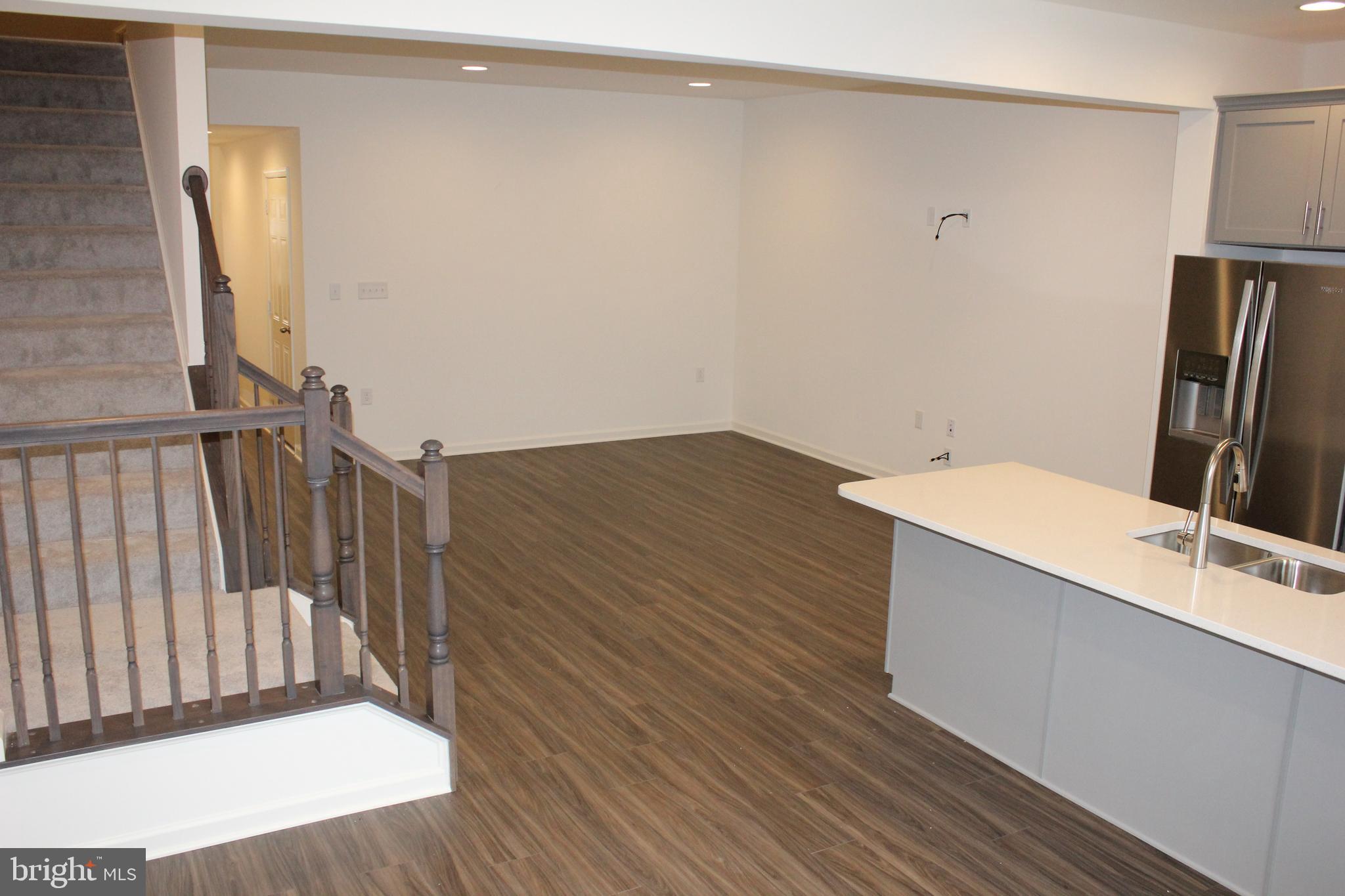 FREEDOM MANOR - Residential Lease