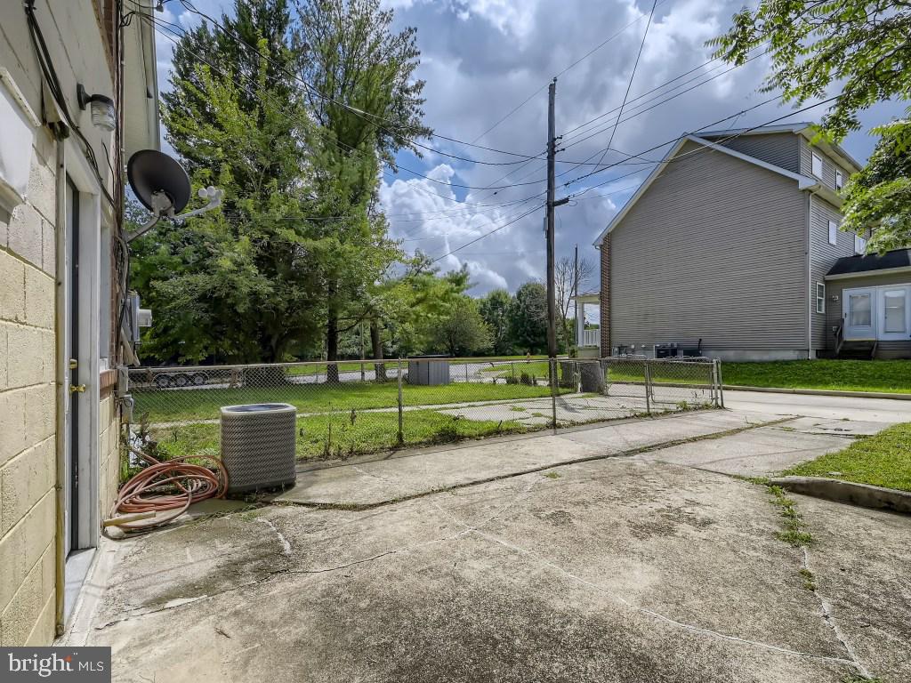 FRANKFORD - Residential