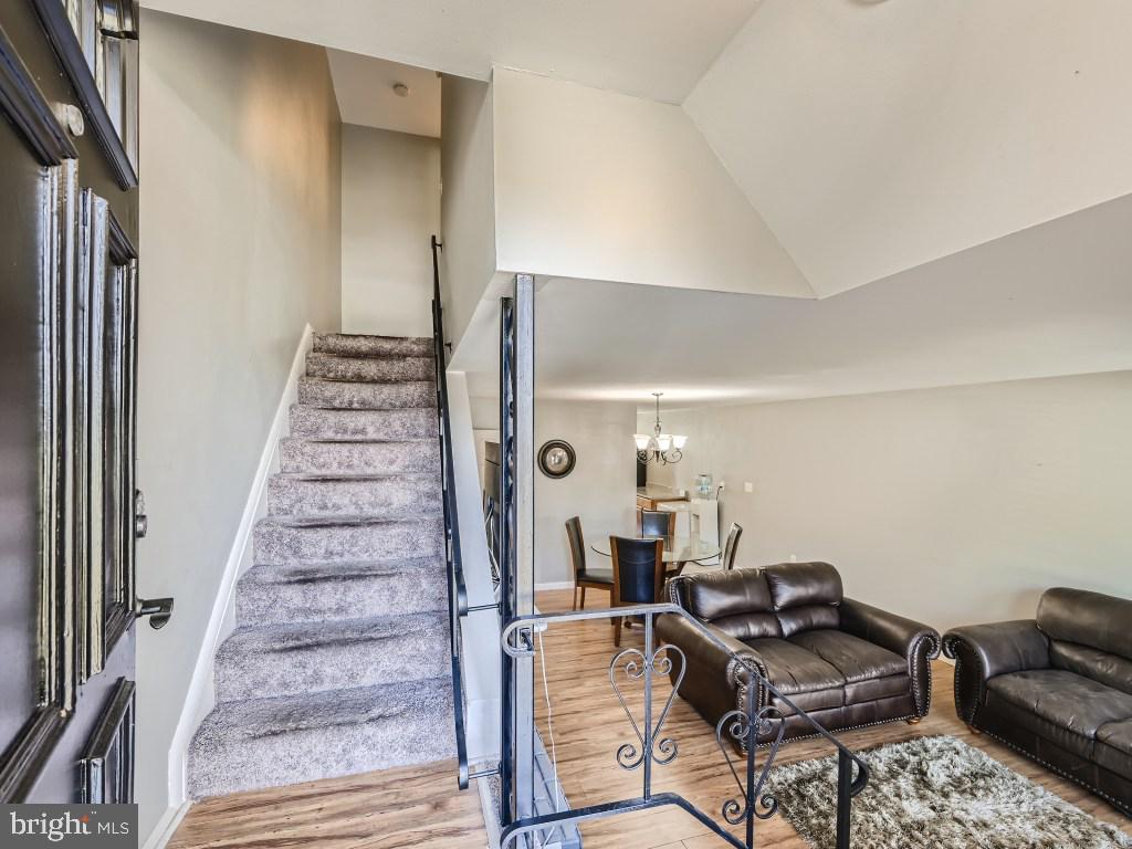 FRANKFORD - Residential