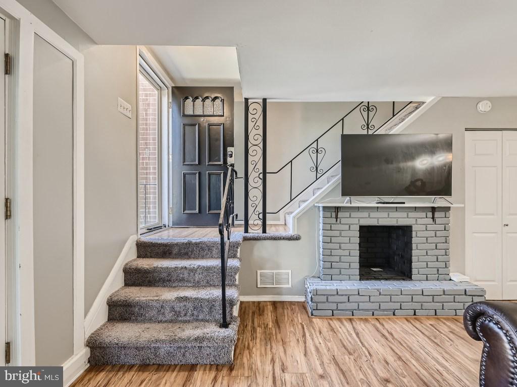 FRANKFORD - Residential