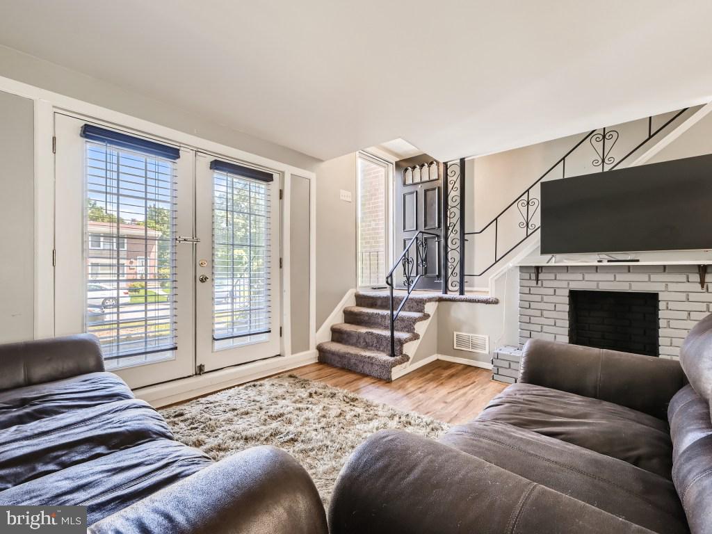 FRANKFORD - Residential