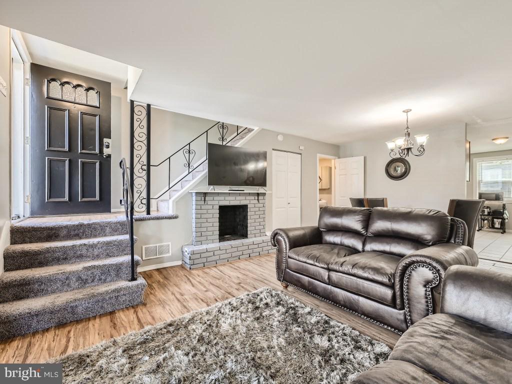 FRANKFORD - Residential