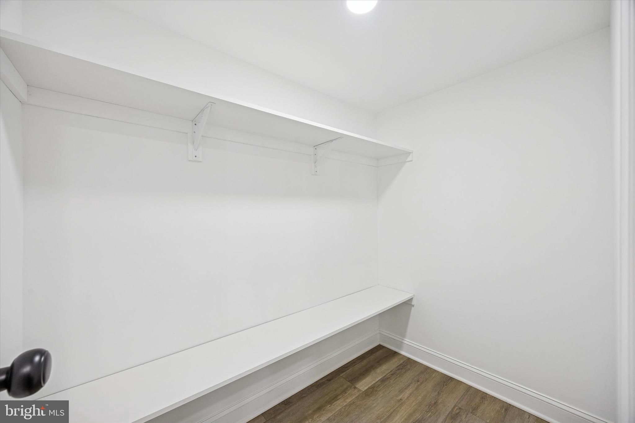 FEASTERVILLE - Residential