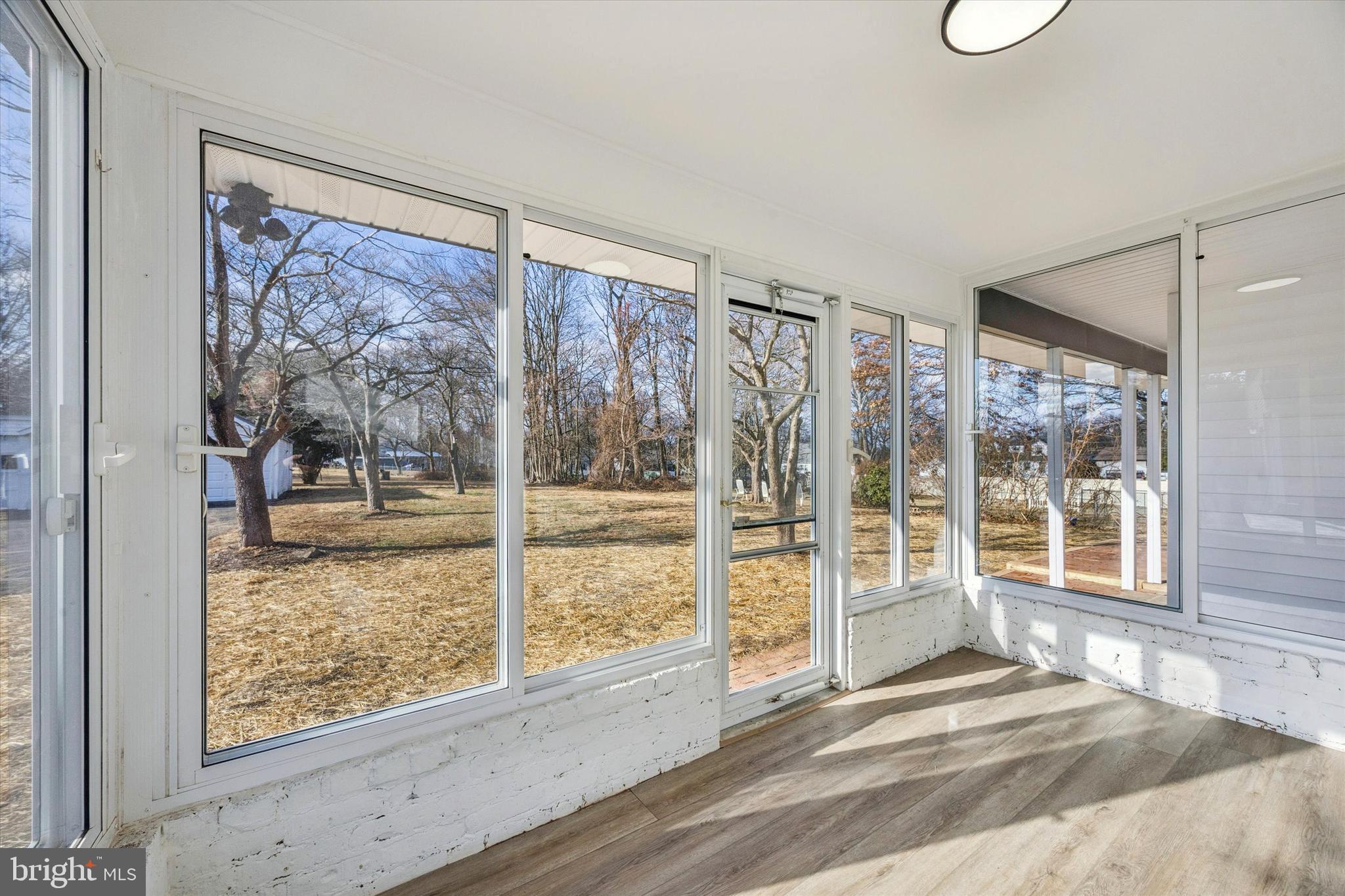 FEASTERVILLE - Residential