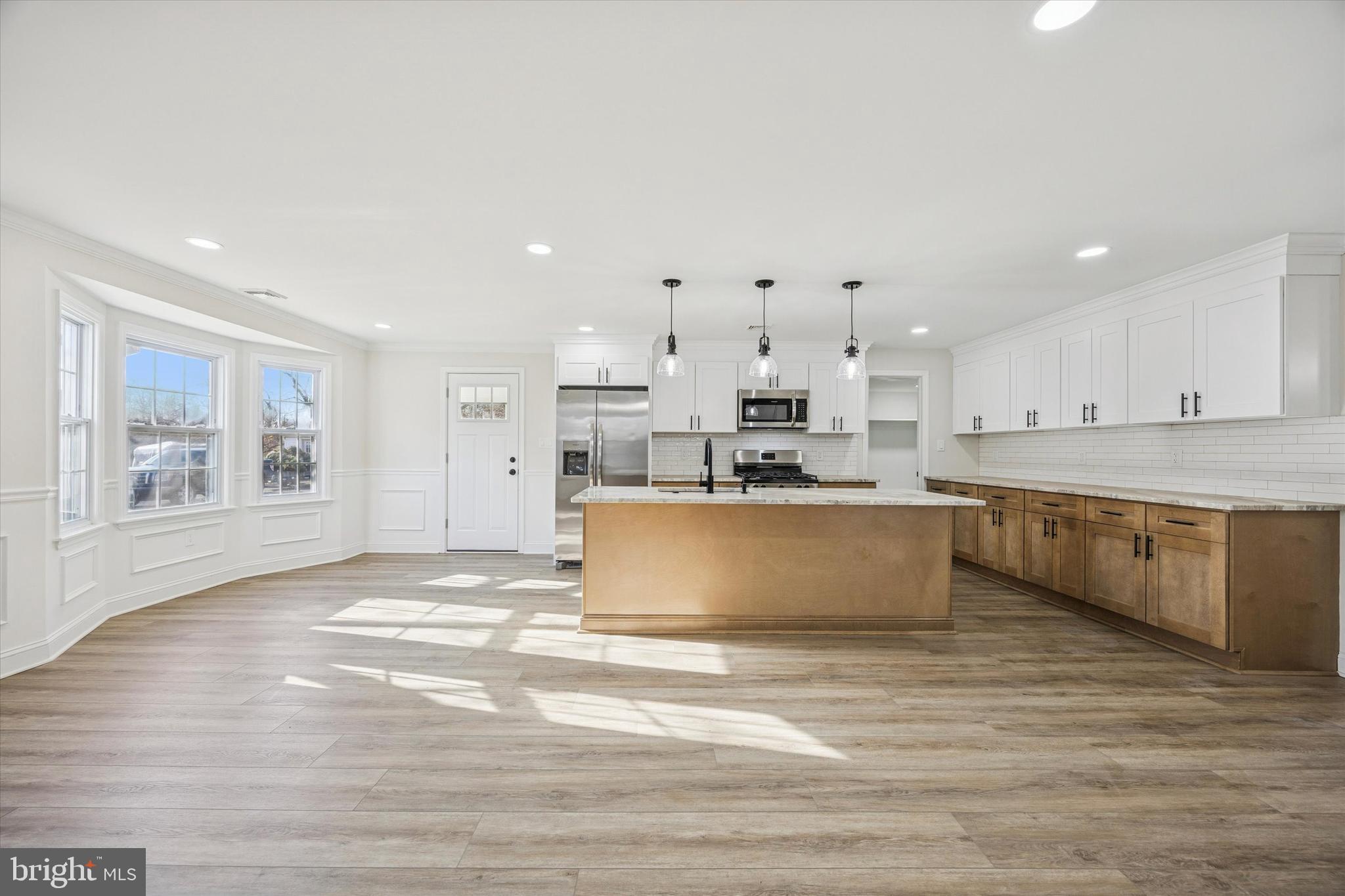 FEASTERVILLE - Residential