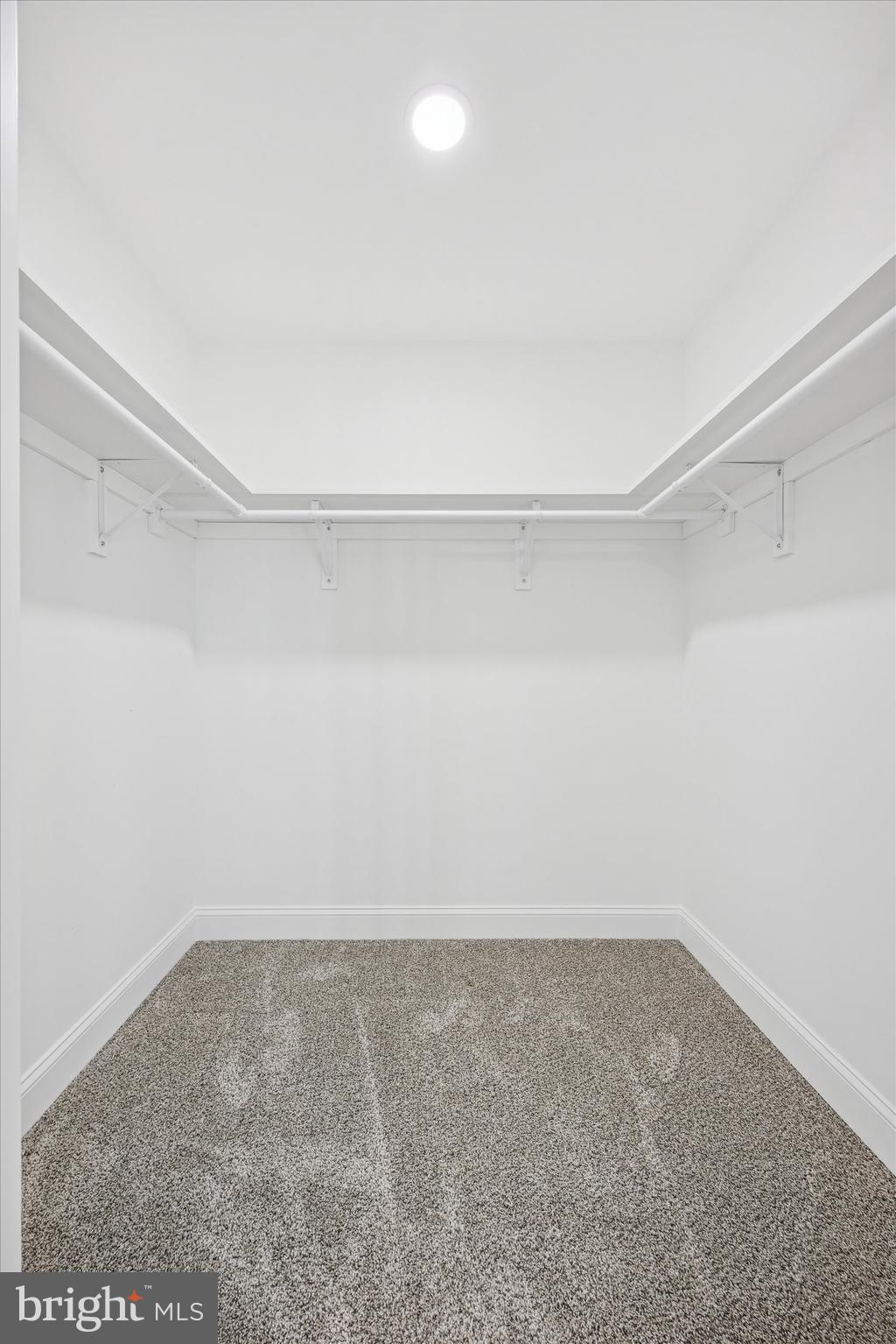 FEASTERVILLE - Residential