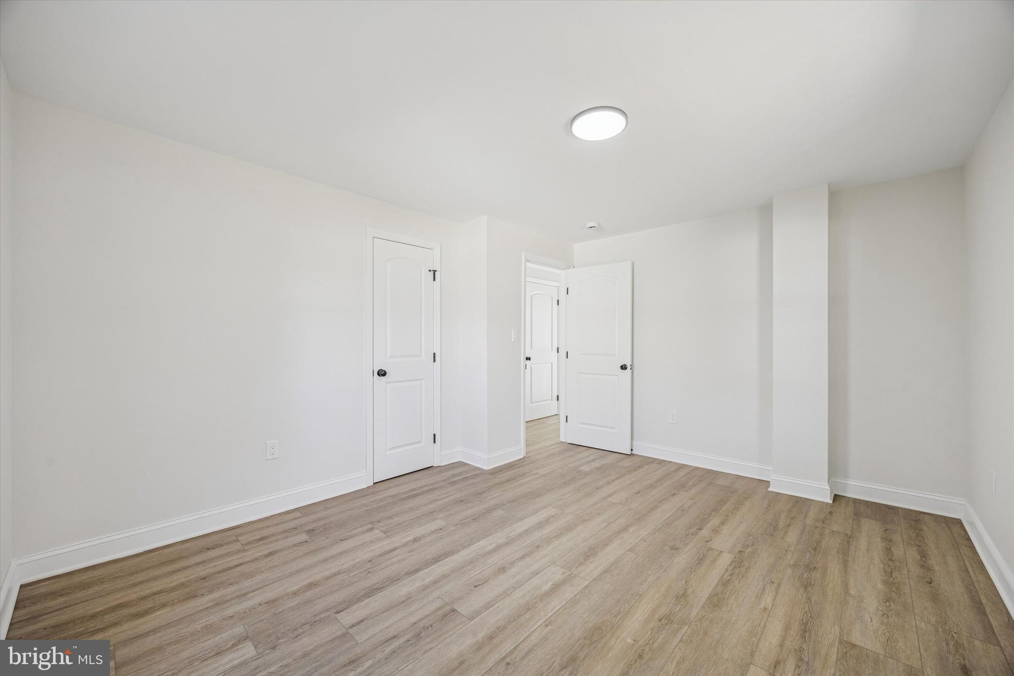 FEASTERVILLE - Residential