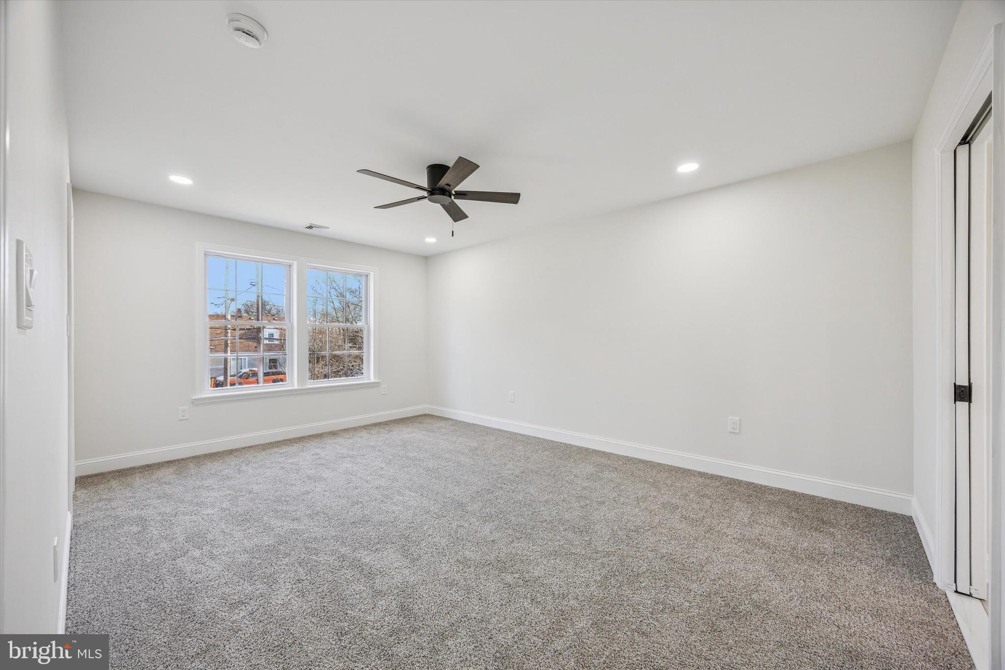 FEASTERVILLE - Residential