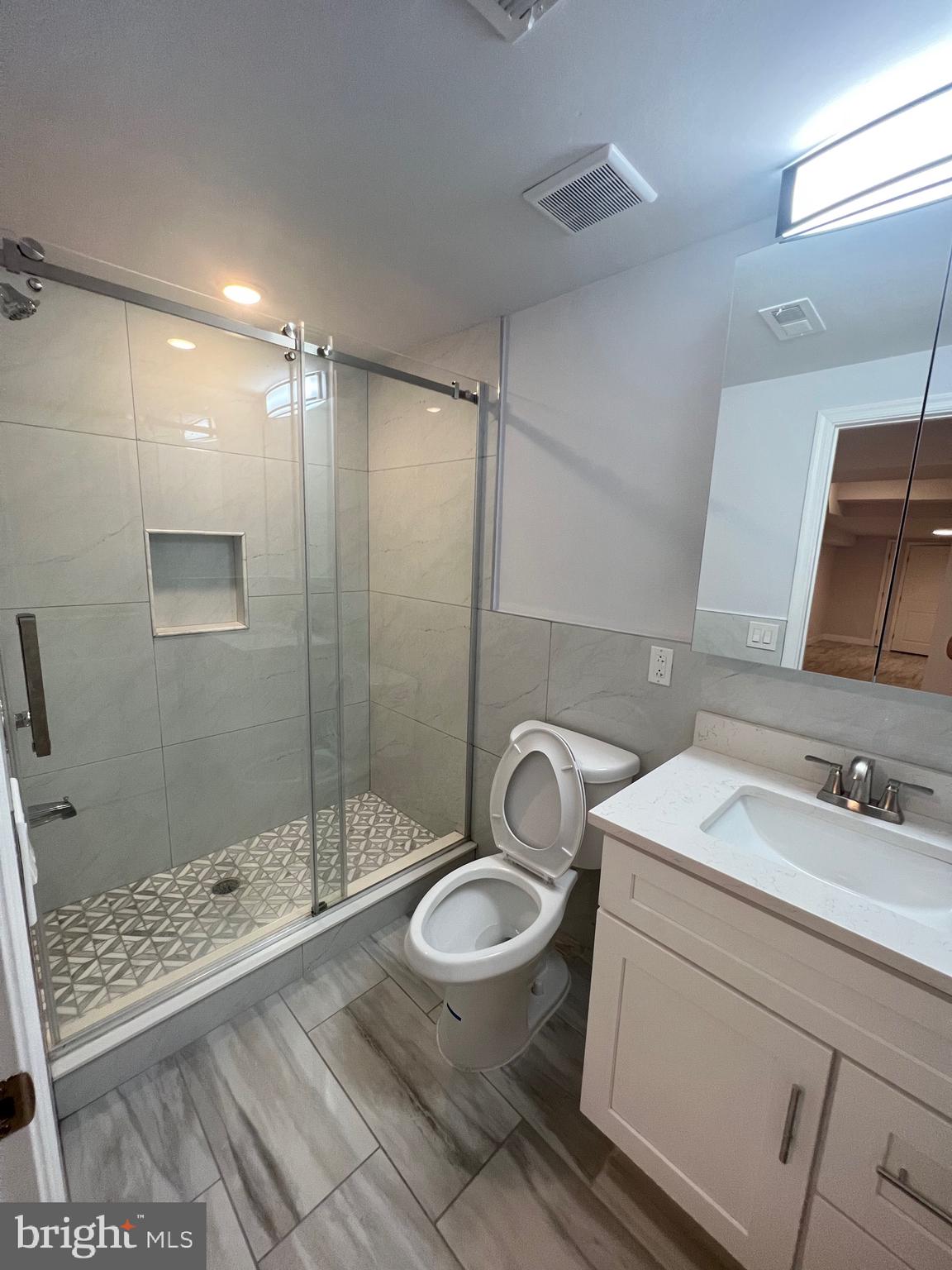 WEST POPLAR - Residential Lease