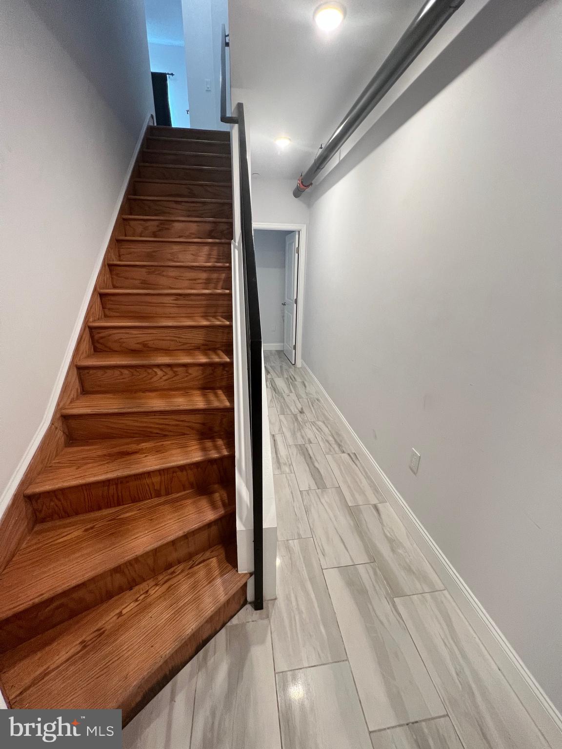 WEST POPLAR - Residential Lease
