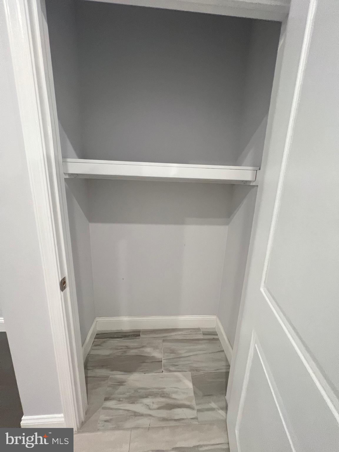 WEST POPLAR - Residential Lease