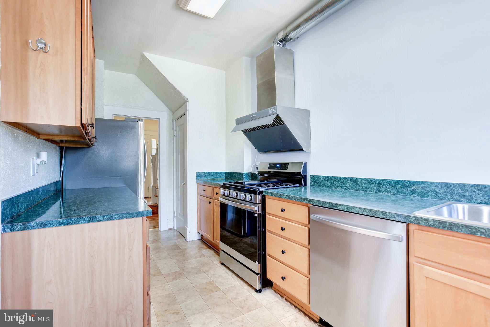 WYMAN PARK HAMPDEN - Residential