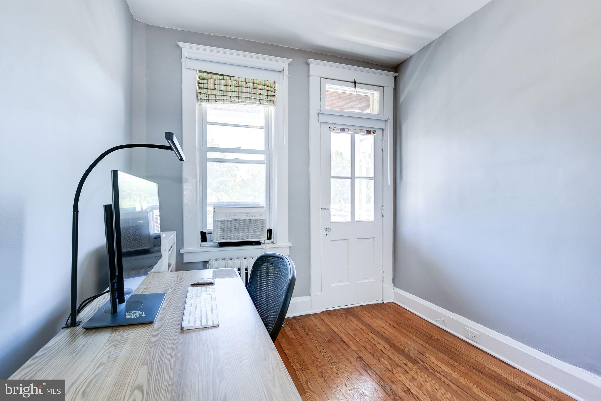 WYMAN PARK HAMPDEN - Residential