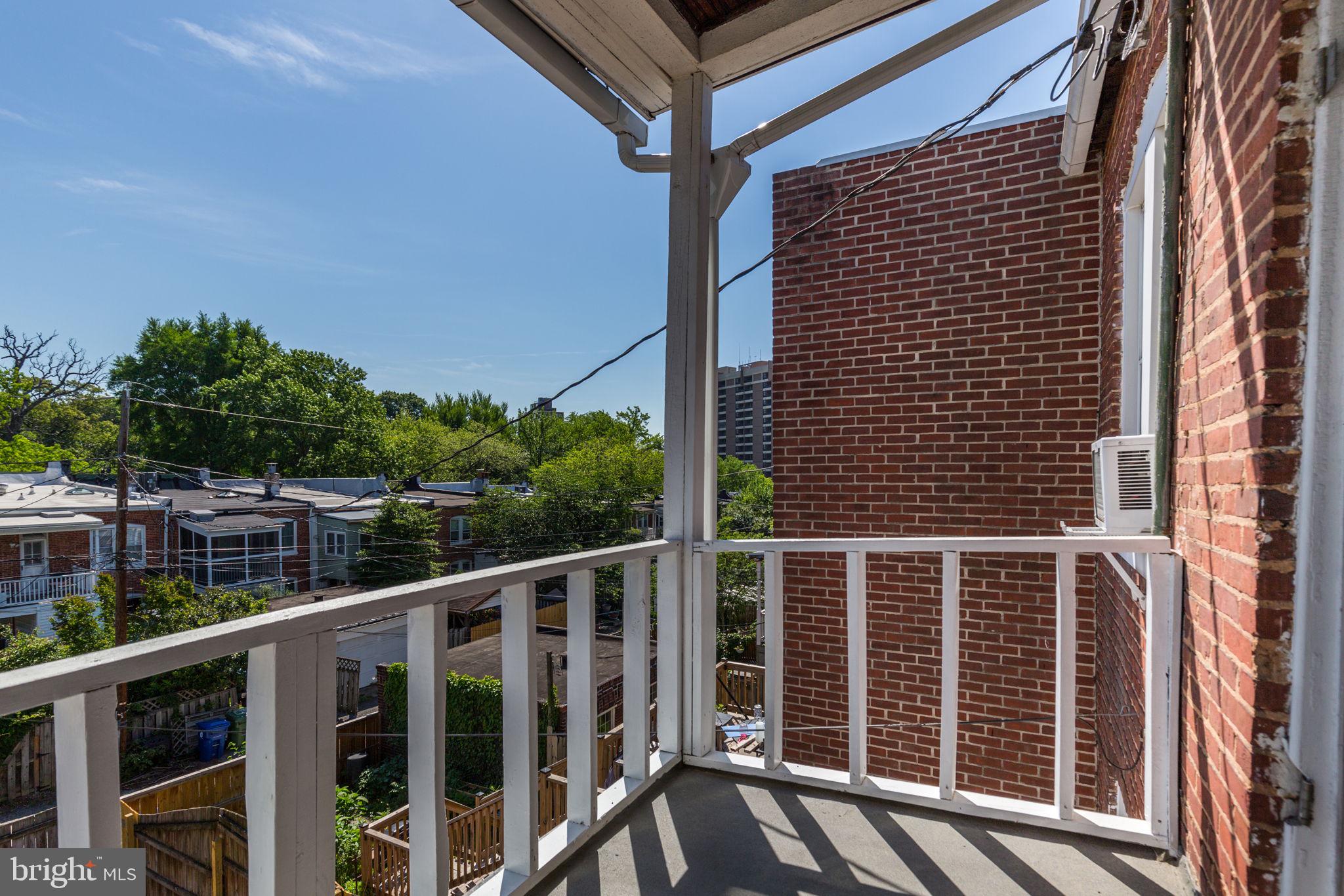 WYMAN PARK HAMPDEN - Residential