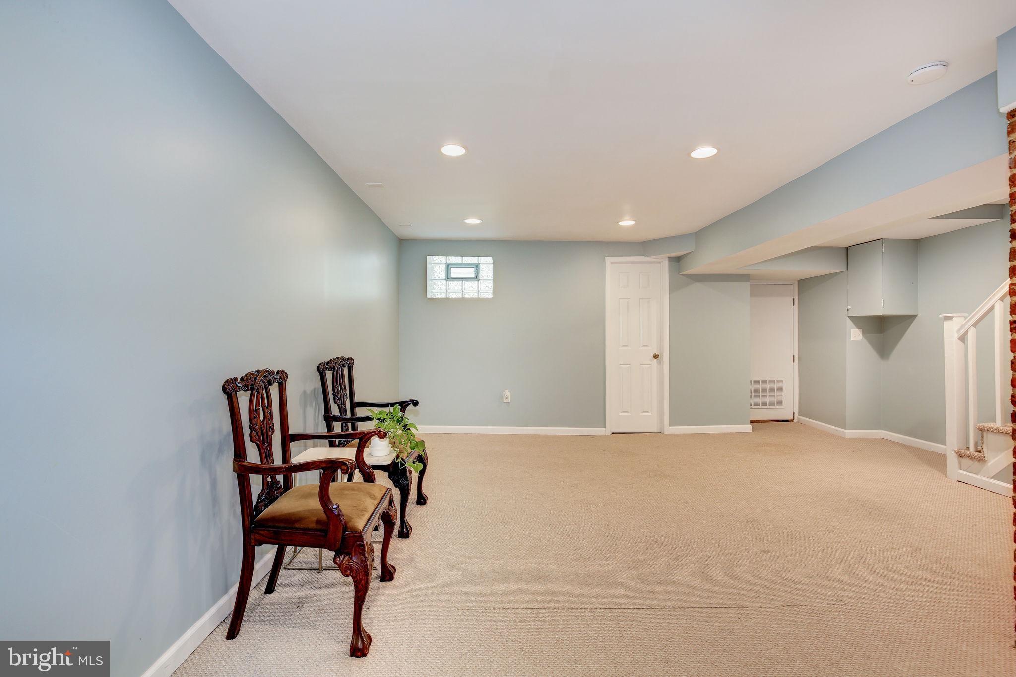 WYMAN PARK HAMPDEN - Residential