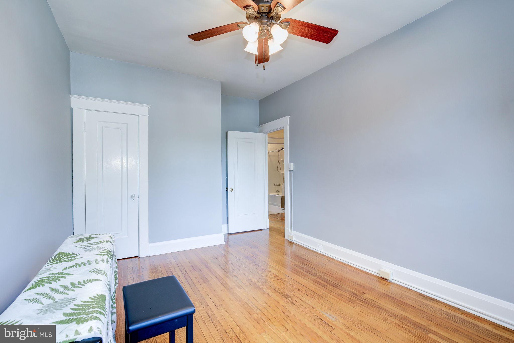 WYMAN PARK HAMPDEN - Residential