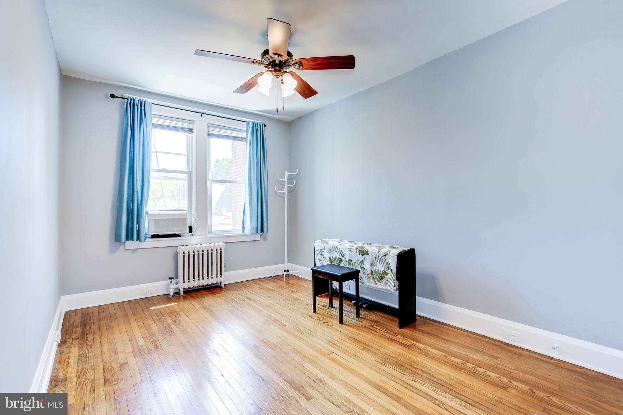 WYMAN PARK HAMPDEN - Residential