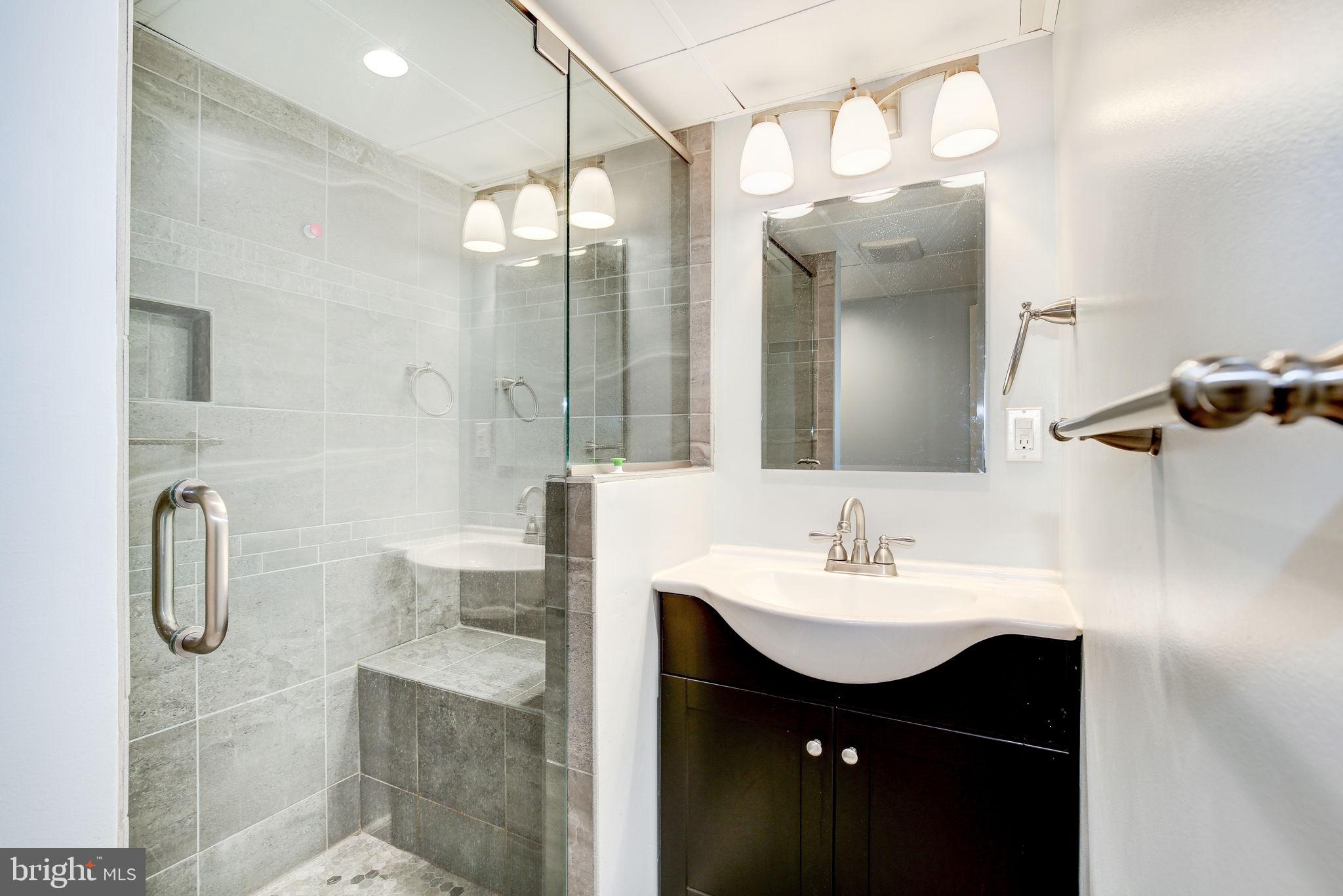 WYMAN PARK HAMPDEN - Residential