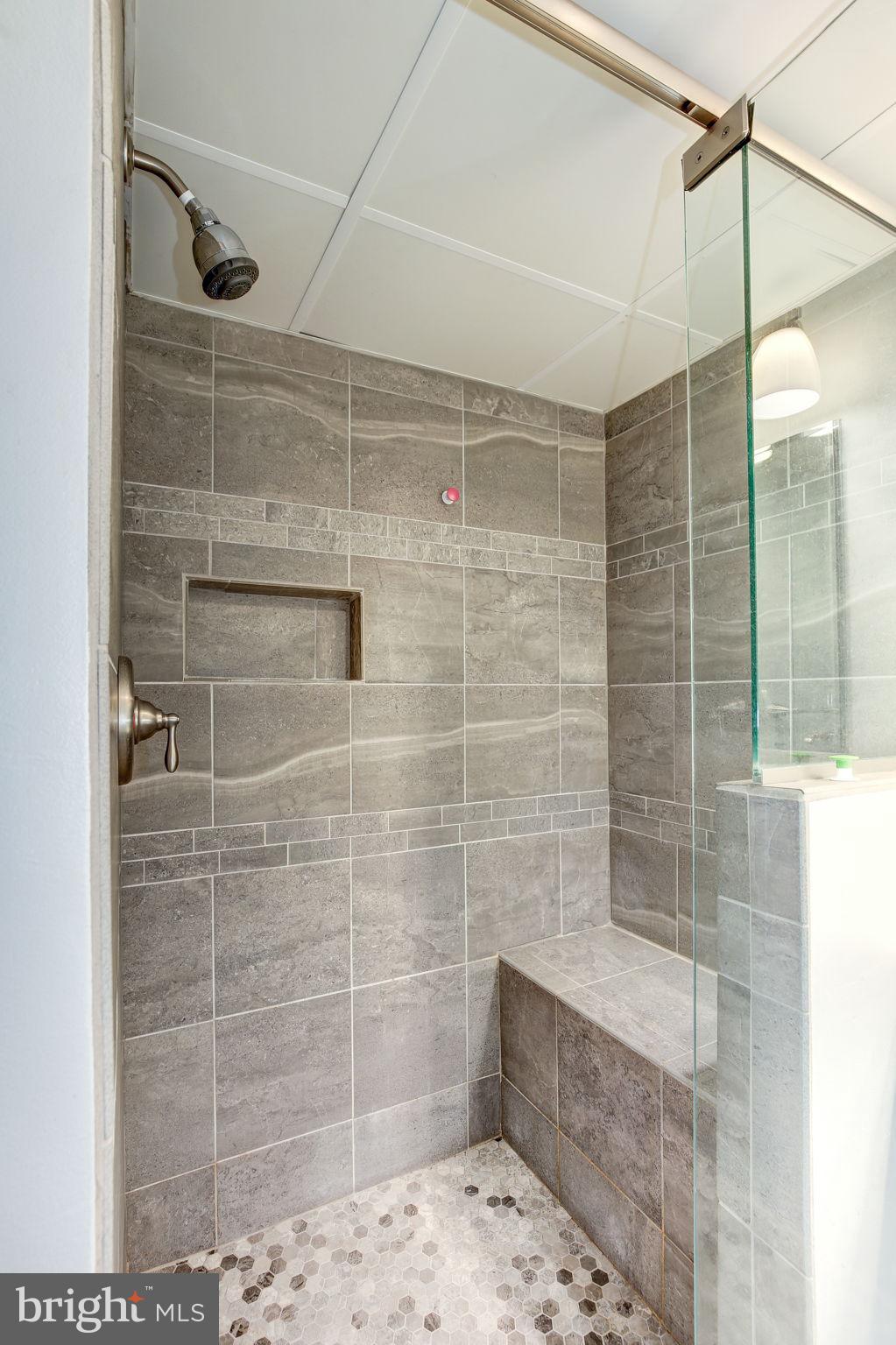 WYMAN PARK HAMPDEN - Residential