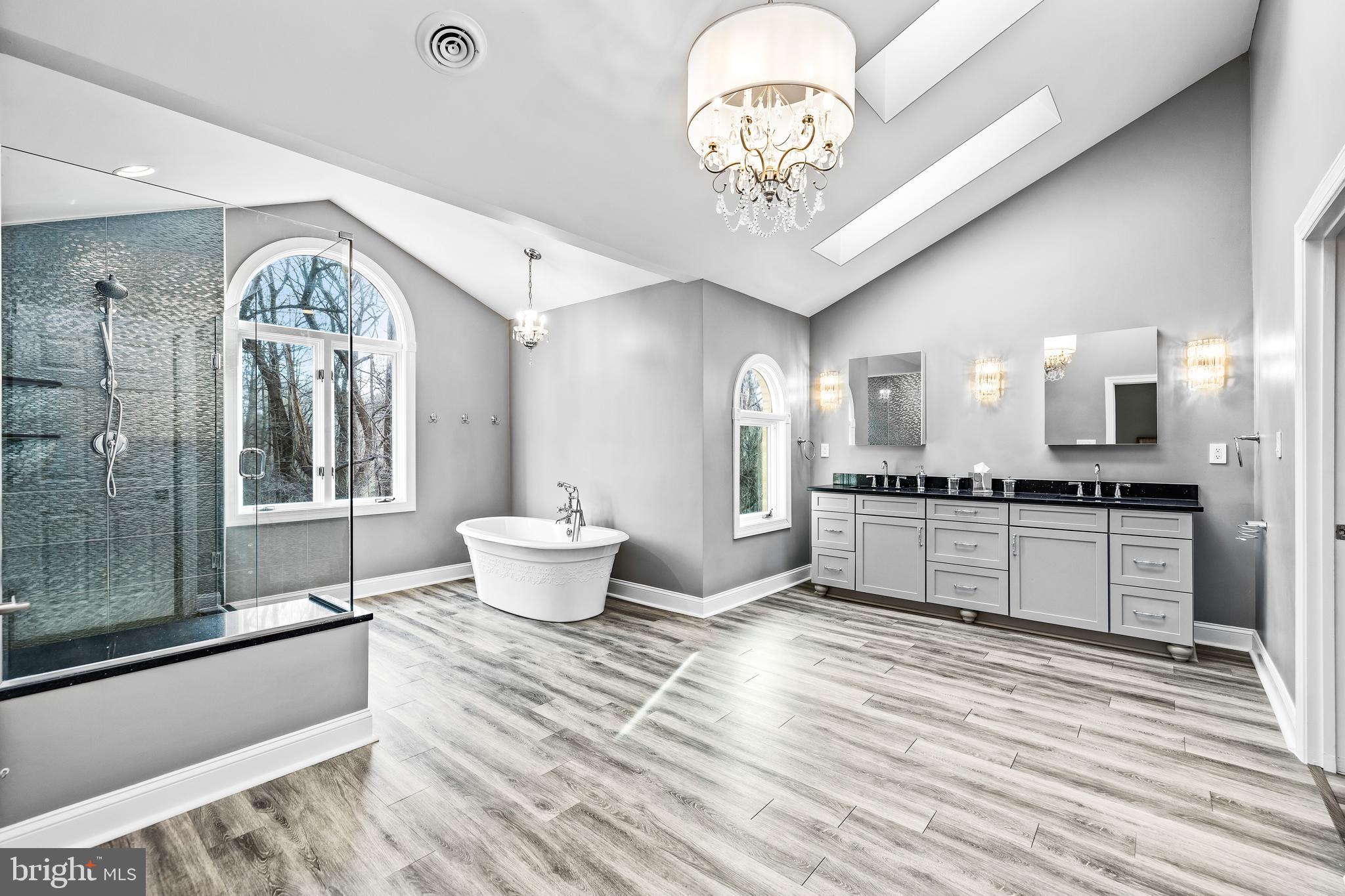 ESTATES AT WORTHINGTON - Residential