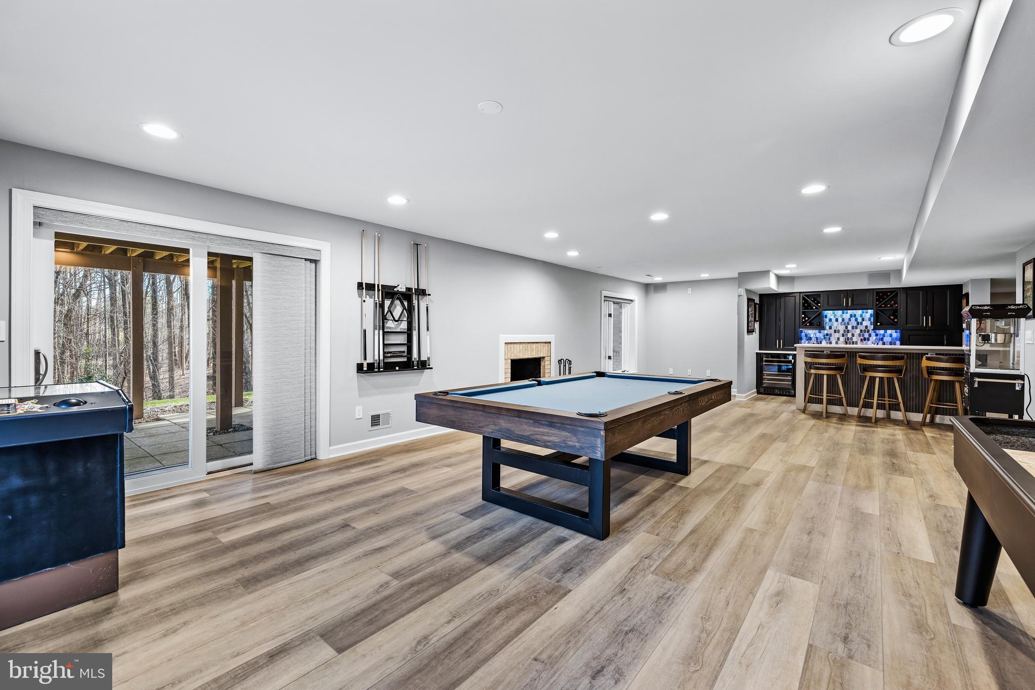 ESTATES AT WORTHINGTON - Residential