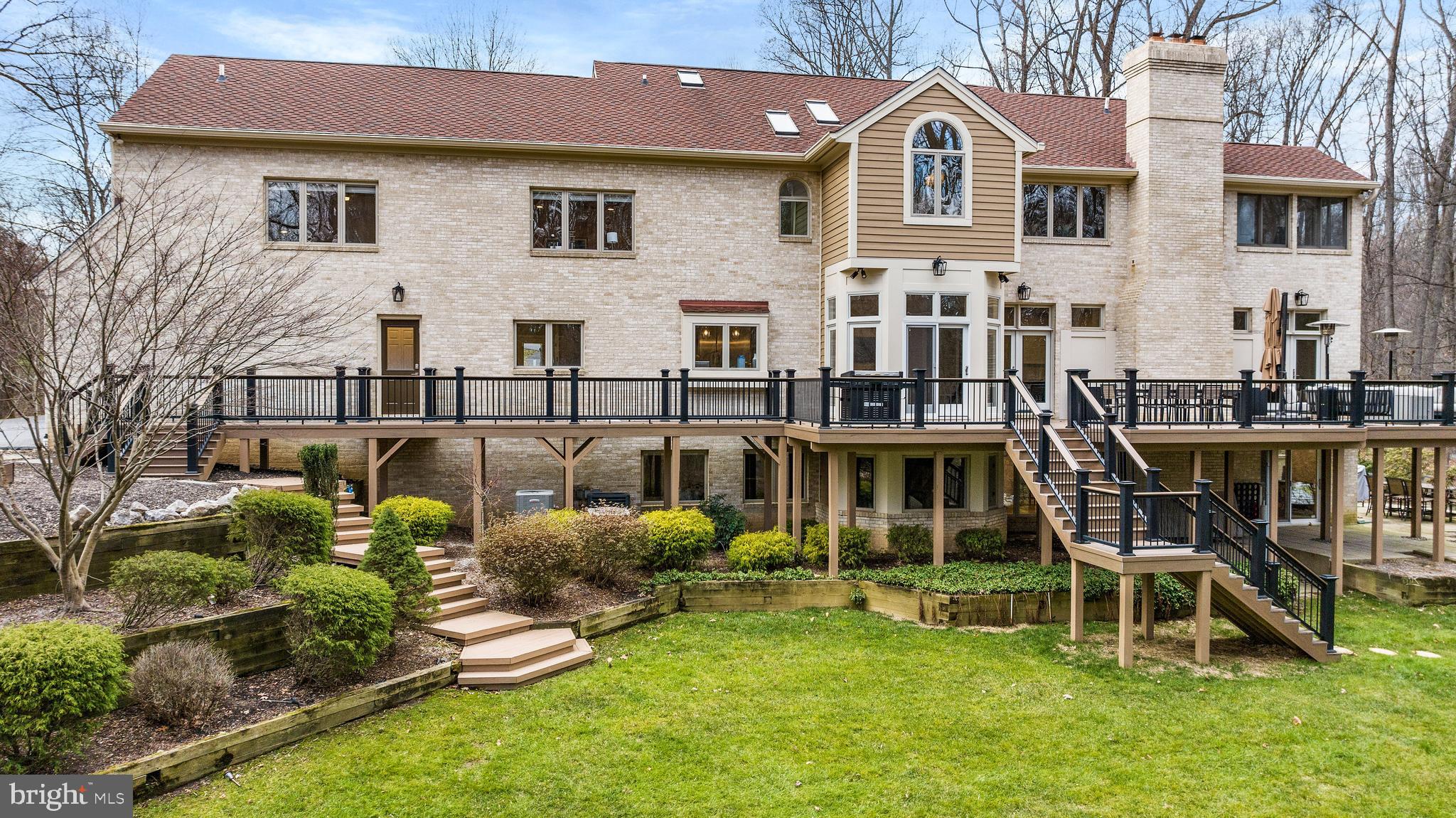 ESTATES AT WORTHINGTON - Residential