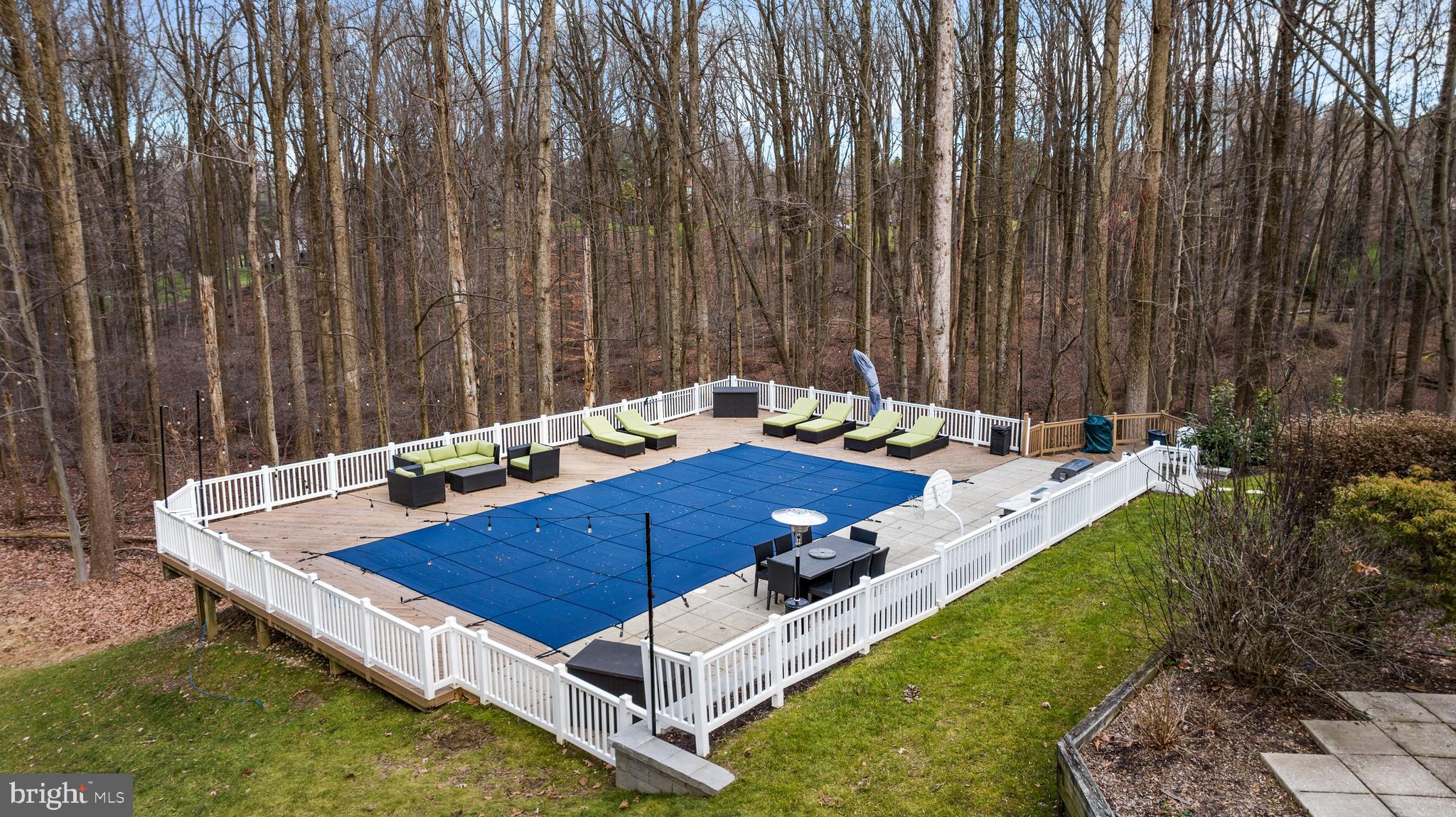 ESTATES AT WORTHINGTON - Residential