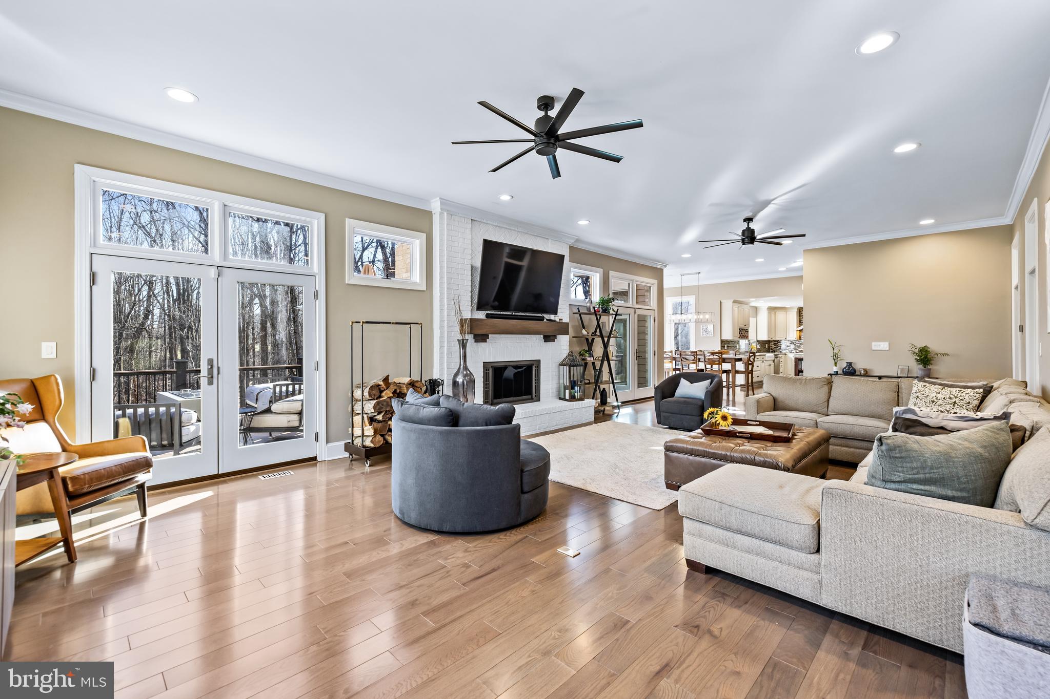 ESTATES AT WORTHINGTON - Residential