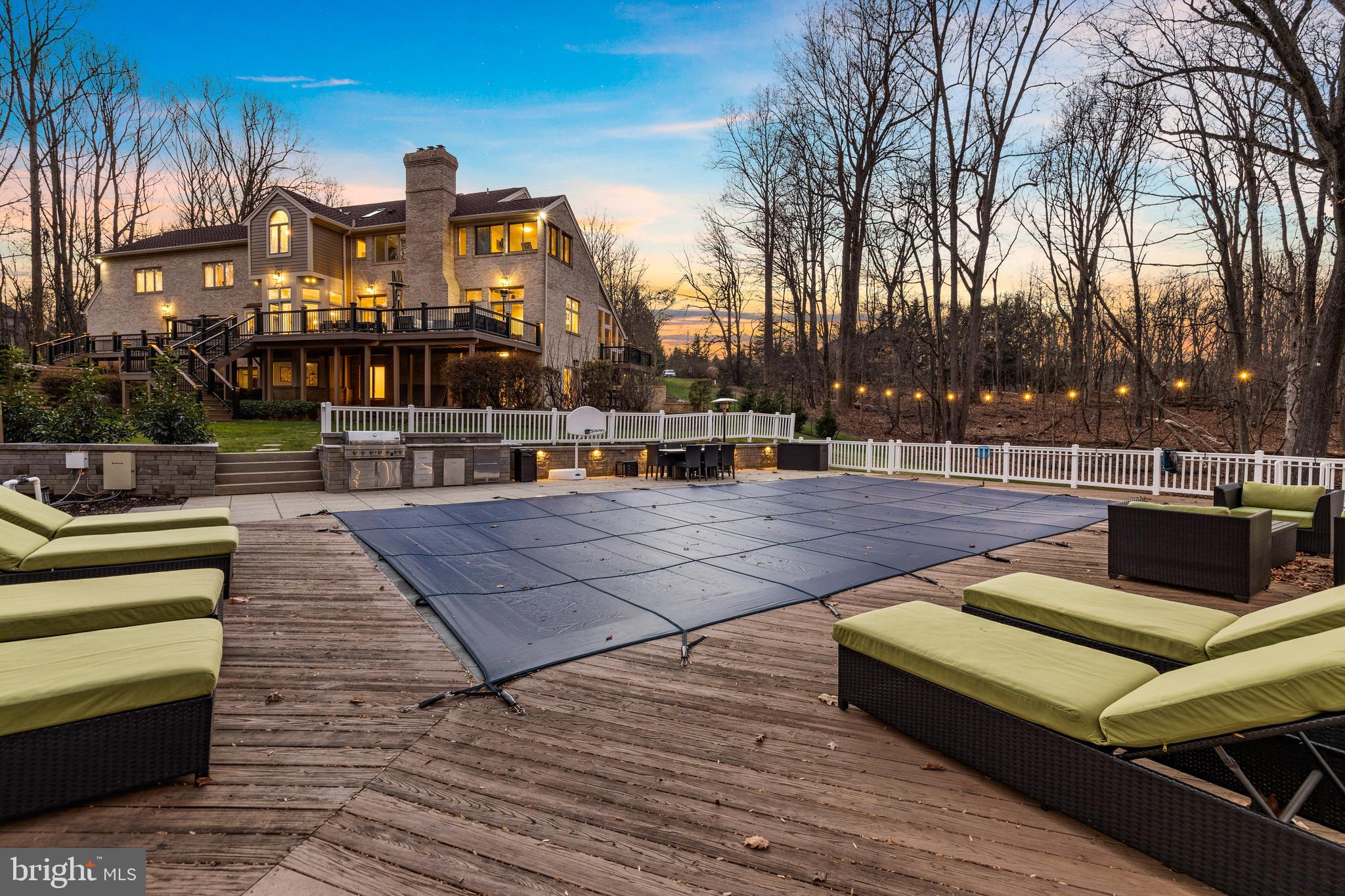 ESTATES AT WORTHINGTON - Residential