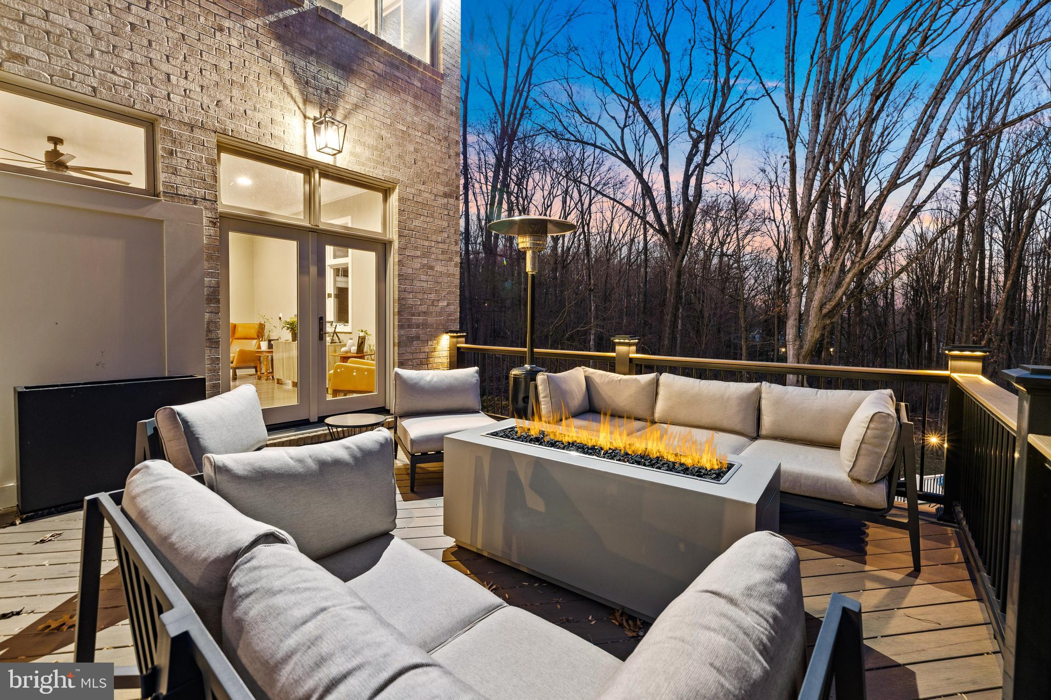 ESTATES AT WORTHINGTON - Residential